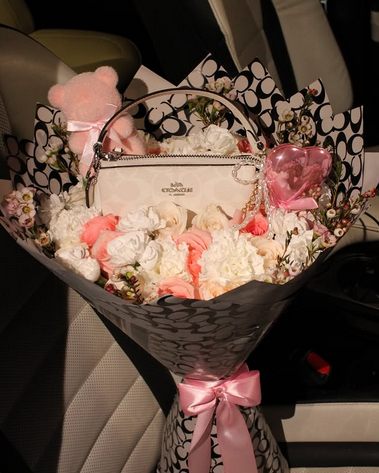Bouquet with luxury gift bag